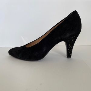 Maud Frizon Paris vintage black suede pumps